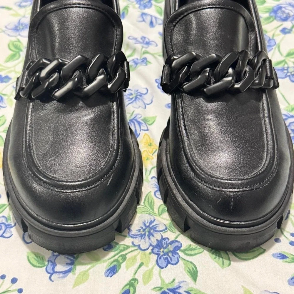Madden Girl Black Chain Loafers 7M Chunky Lug Sole Platform Academia Goth‎ Y2K